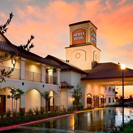 Ayres Hotel Redlands - Loma Linda Екстериор снимка