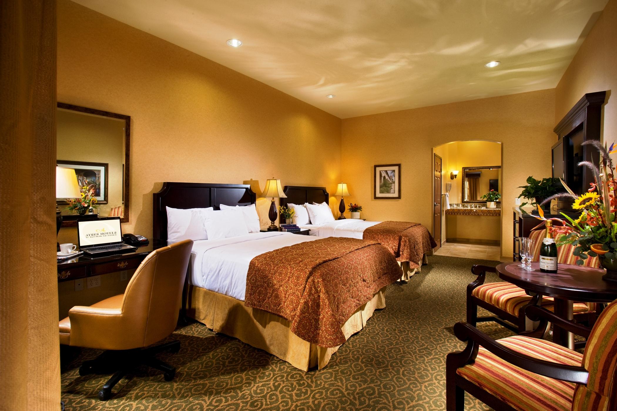 Ayres Hotel Redlands - Loma Linda Екстериор снимка