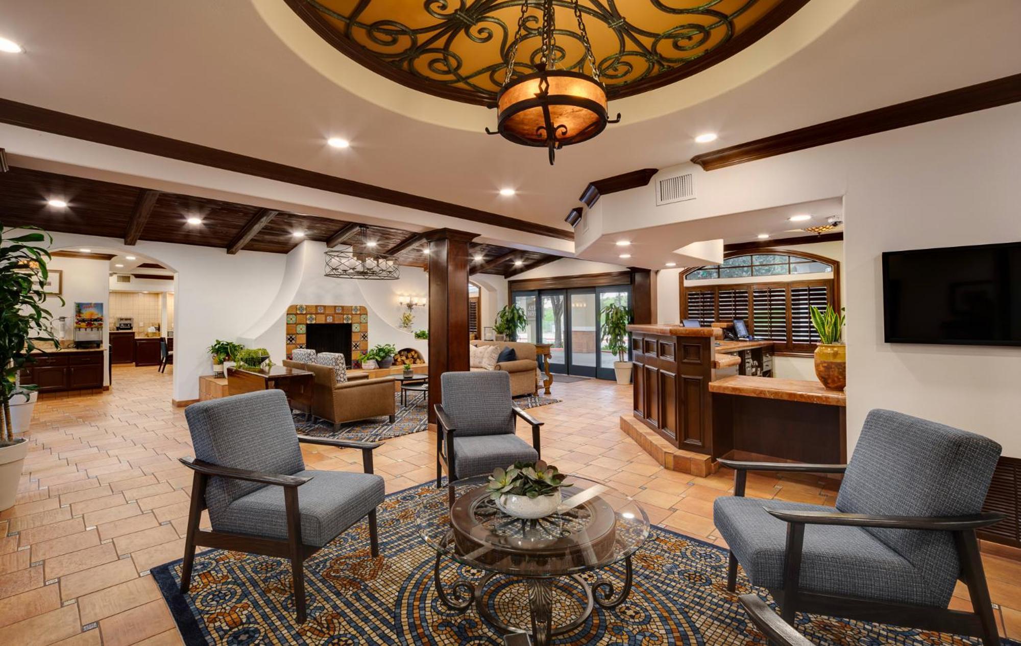 Ayres Hotel Redlands - Loma Linda Екстериор снимка