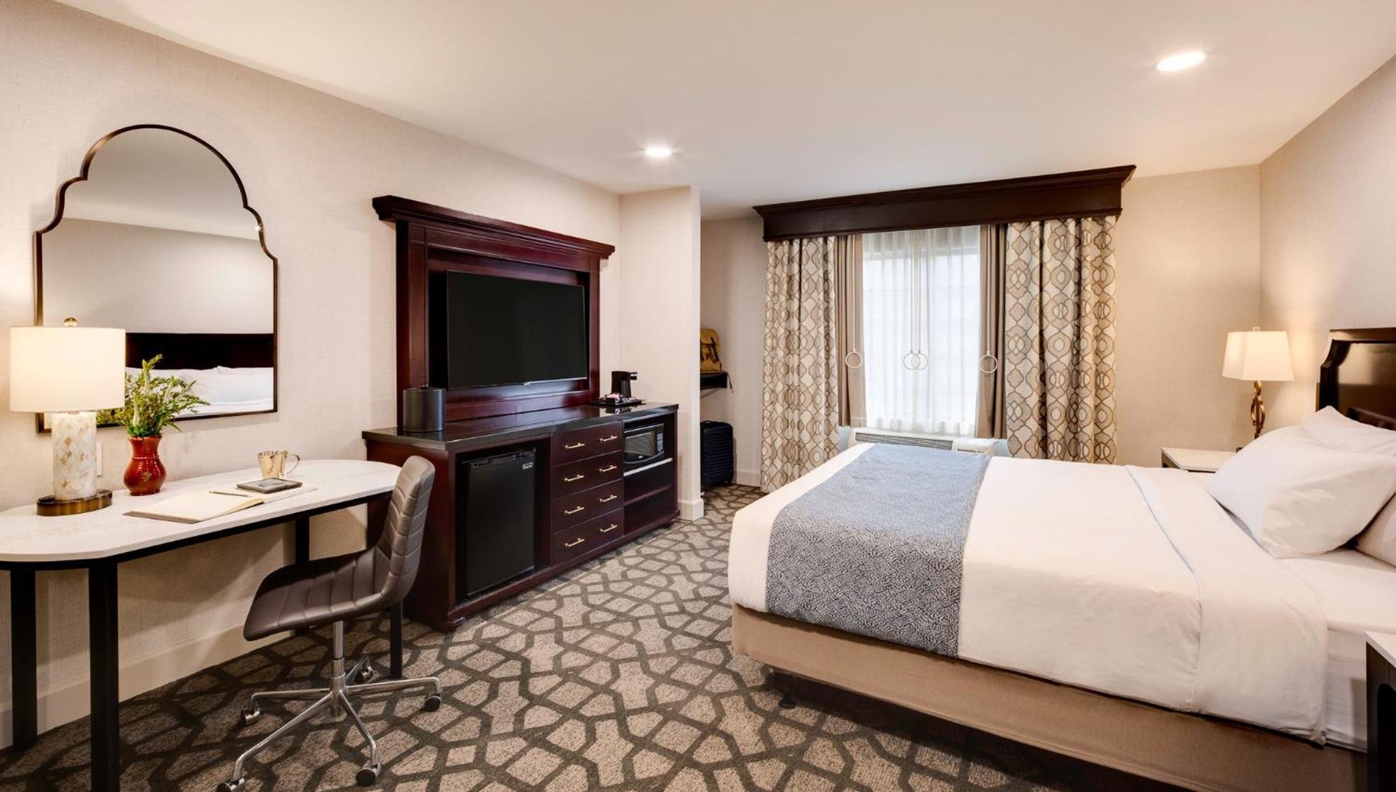 Ayres Hotel Redlands - Loma Linda Екстериор снимка