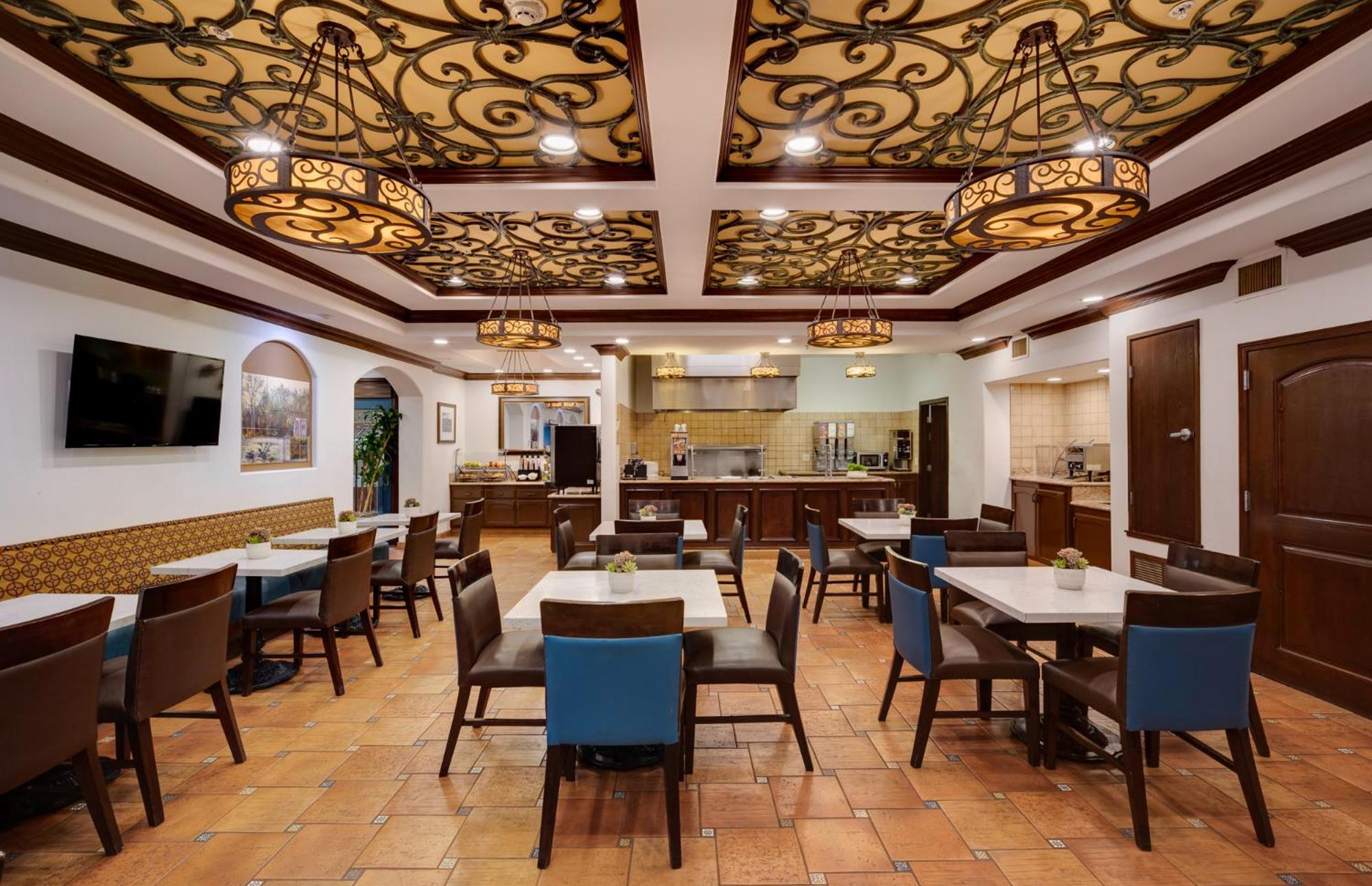 Ayres Hotel Redlands - Loma Linda Екстериор снимка