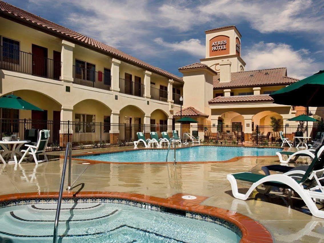 Ayres Hotel Redlands - Loma Linda Екстериор снимка